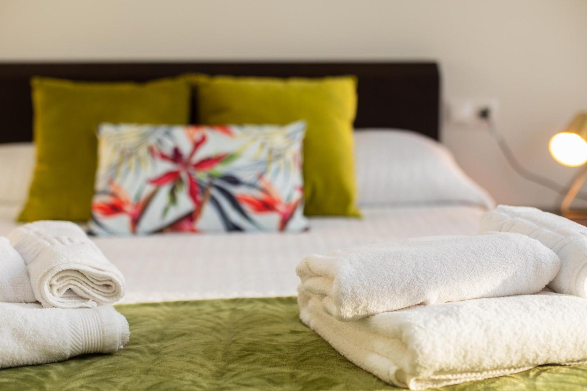 Veigas De Iria - Apartamento Turistico Vut Padron Bagian luar foto